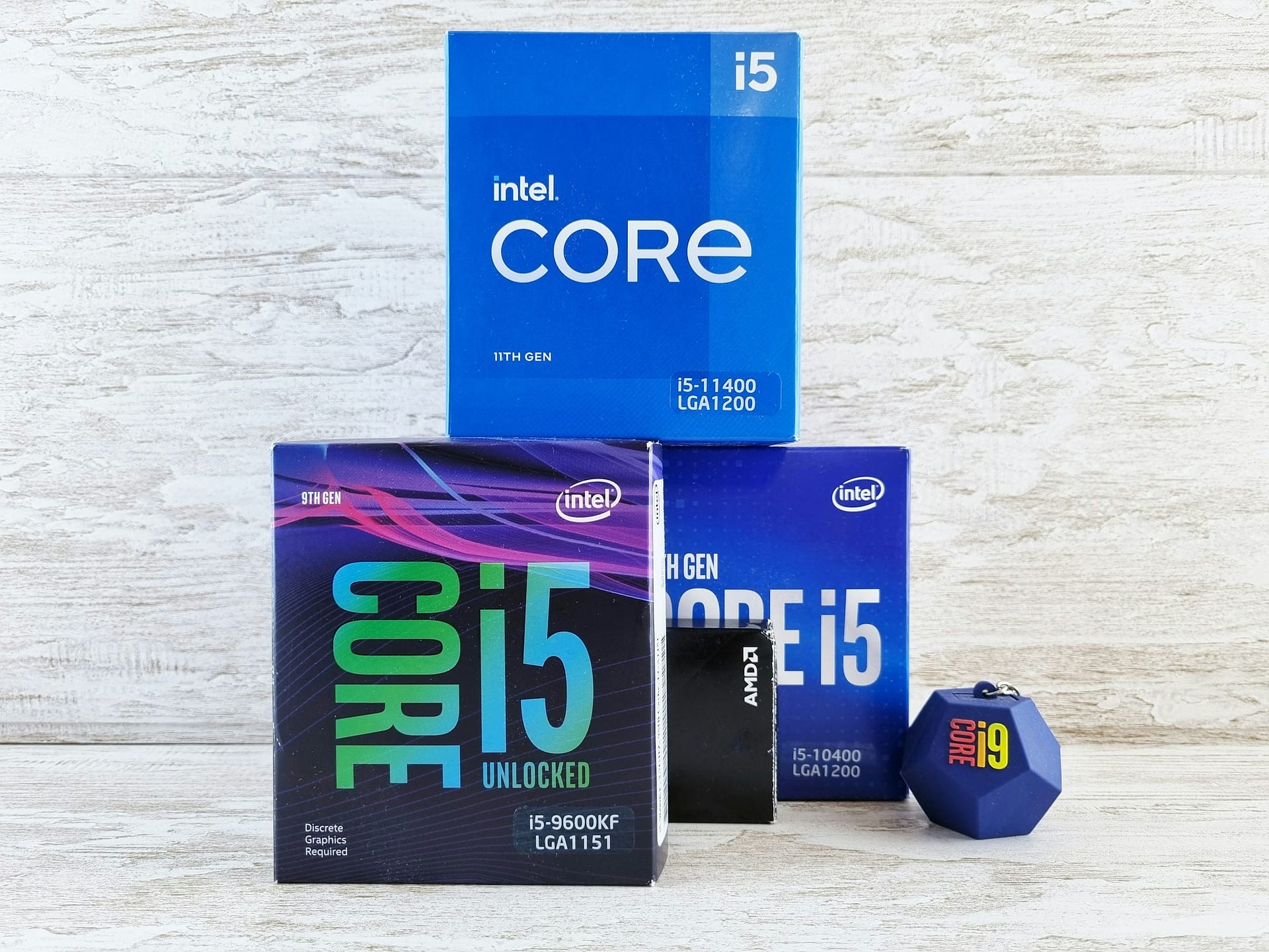 Read more about the article Comparaison des processeurs Intel : Quelle puce est la meilleure pour vos besoins en 2025 ?